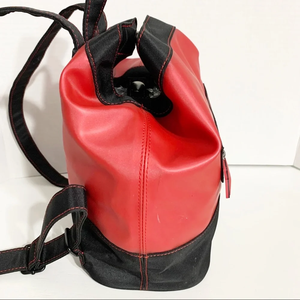 American Girl Doll Place New York Nylon Travel Backpack Tote Black / Red 🎒⚫️🔴